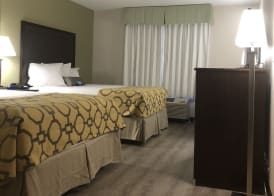 Baymont by Wyndham Phoenix I-10 near 51st Ave 5