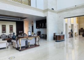 Seven Seas Hotel 5