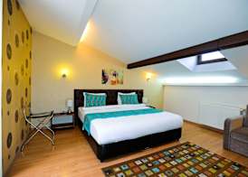 Retropera Hotel 5
