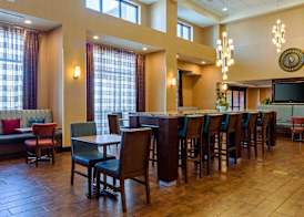 Hampton Inn & Suites Bakersfield/Hwy 58, CA 5