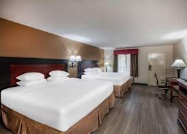 Days Inn & Suites by Wyndham Tyler 5