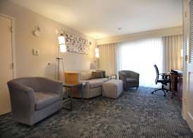 Courtyard by Marriott Merced 5