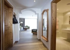 Traumhotel Alpina - 4 Sterne Superior Luxushotel, hoteleigenen Badesee, Adults Only 3