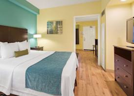 Best Western Plus Deerfield Beach Hotel & Suites 5