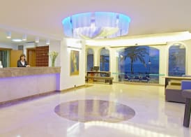 Apartamentos Mar y Playa 2