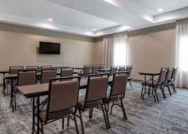 Redwood inn & Suites Crosby 4