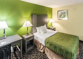 Quality Inn Decatur near US-224 4