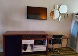 Howard Johnson by Wyndham Phoenix Airport/Downtown Area 5