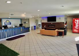 Days Inn & Suites by Wyndham Thibodaux 2