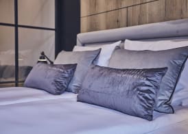 The Bridge Suites Hotel 5