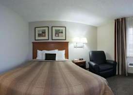 Candlewood Suites ROCKFORD by IHG 2