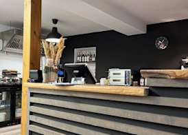 Passage 84 - Hotel & Café 2
