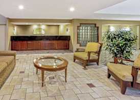 La Quinta Inn & Suites by Wyndham Appleton College Avenue 2