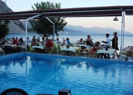 Ozcan Beach Hotel 5