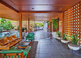 The Laylow Waikiki, Autograph Collection 4