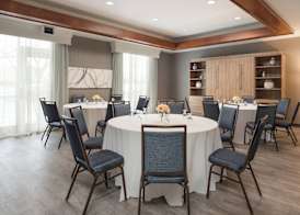 Courtyard by Marriott Toronto Vaughan 3