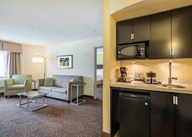 Holiday Inn GREENSBORO COLISEUM by IHG 4