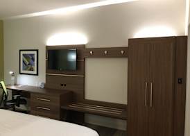 Holiday Inn Express & Suites PINEVILLE-ALEXANDRIA AREA by IHG 2