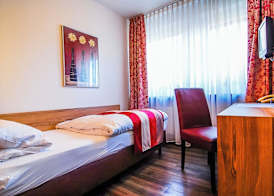 Adolphs Hotel 5