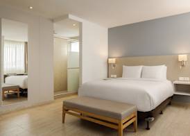 Courtyard By Marriott Santa Marta Resort 5