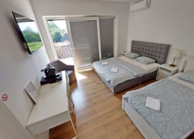 ROSE valley -modern rooms and apartments 4