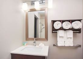 La Quinta by Wyndham Rockford 4