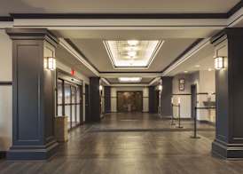 Casino Queen Hotel 3