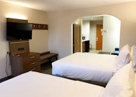 Holiday Inn Express & Suites HARRISON by IHG 5