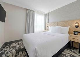 Sandman Signature Mississauga Hotel 4