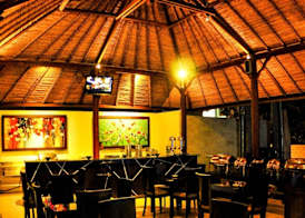 Ozz Hotel Kuta Bali manage by Ozz Group 4