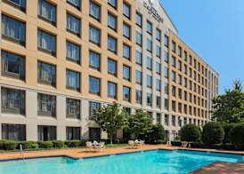 DoubleTree by Hilton Atlanta Airport 4