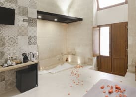 Hydria Rooms 5