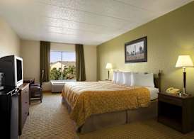 Travelodge by Wyndham Lansing IL 5