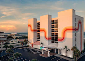 Golden Sands Carolina Beach Oceanfront, Tapestry by Hilton 3
