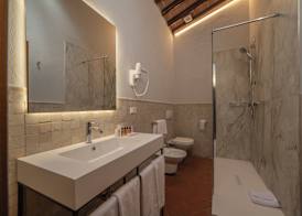 Borgo Le Noci Chianti Retreat & Pool 5