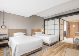 Sheraton Chengdu Lido Hotel 4