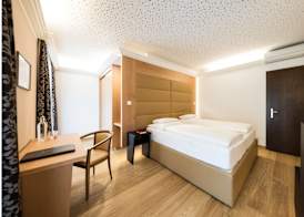 Hotel Haus am Hang 4