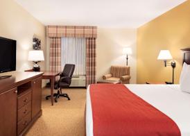 Country Inn & Suites by Radisson, Cedar Rapids Airport, IA 5