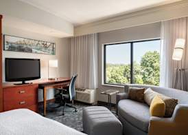 Courtyard by Marriott Ewing Princeton 5