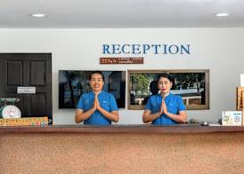 Dolphin Bay Beach Resort 2