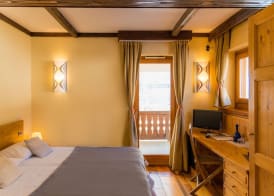 Shatush Hotel 5