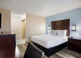 SureStay Hotel by Best Western Bardstown General Nelson 5