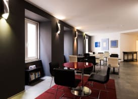 Alfama - Lisbon Lounge Suites 5