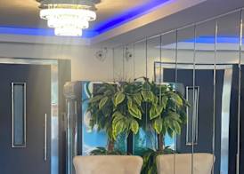 Walk In Hotel 2