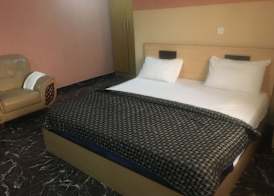 Bucker's Palace Hotel 4