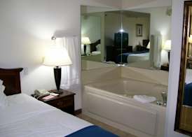 Holiday Inn Express & Suites ALLIANCE by IHG 3