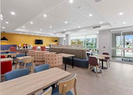 Home2 Suites By Hilton Lake Jackson 3