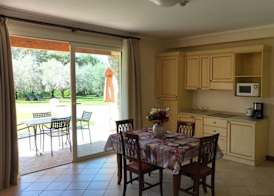 Garda Hill Boutique Apartments with Panoramic Pools e Agriturismo 3