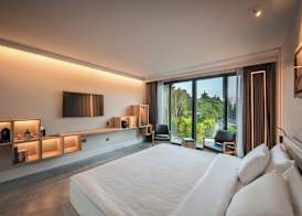 Warehouse By The Stay 3