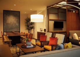 Hyatt Place Las Vegas at Silverton Village 4